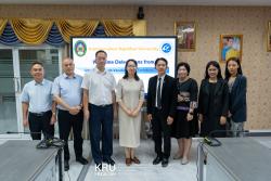 ร่วมต้อนรับและร่วมหารือกับคณะผู้แทนจีน